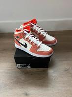 Jordan 1 Mid Suède Orange - Maat 38, 38.5 en 40, Kleding | Dames, Schoenen, Overige kleuren, Nieuw, Ophalen of Verzenden, Sneakers of Gympen