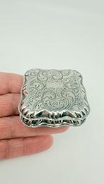 Heel gaaf antiek Hollands pepermuntdoosje uit 1859!, Antiek en Kunst, Antiek | Goud en Zilver, Verzenden, Zilver