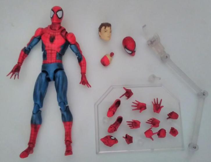 KO Mafex Spiderman actiefiguur, Verzamelen, Overige Verzamelen, Zo goed als nieuw, Verzenden