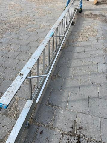 Brandladder uitklapbaar beschikbaar voor biedingen