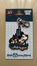 Disney Lanyard Hanger WDW Magic Kingdom 45 jaar, Ophalen of Verzenden, Overige figuren, Zo goed als nieuw