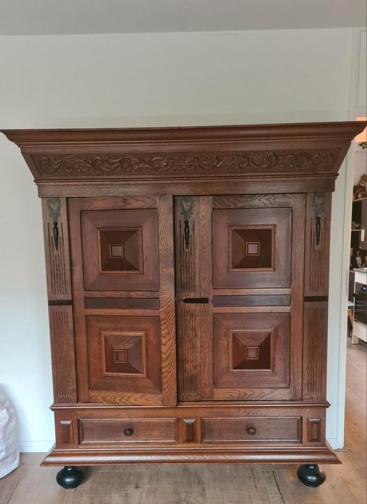 Antieke Groenlose Eikenhouten Kast met Snijwerk, Huis en Inrichting, Kasten | Kledingkasten, 100 tot 150 cm, 25 tot 50 cm, Eikenhout