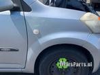 Scherm rechts-voor van een Daihatsu Sirion, Auto-onderdelen, Ophalen of Verzenden, 3 maanden garantie, Gebruikt, Daihatsu