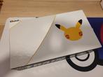 Pokemon celebrations ultra premium collection LEEG, Hobby en Vrije tijd, Verzamelkaartspellen | Pokémon, Ophalen of Verzenden