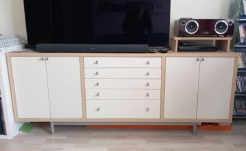 Dressoir beschikbaar voor biedingen
