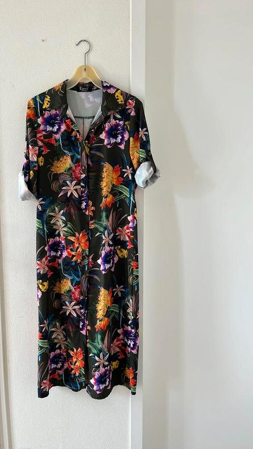 Zomerjurk gebloemd in legergroen in maat S, Kleding | Dames, Jurken, Zo goed als nieuw, Maat 36 (S), Groen, Onder de knie, Ophalen of Verzenden