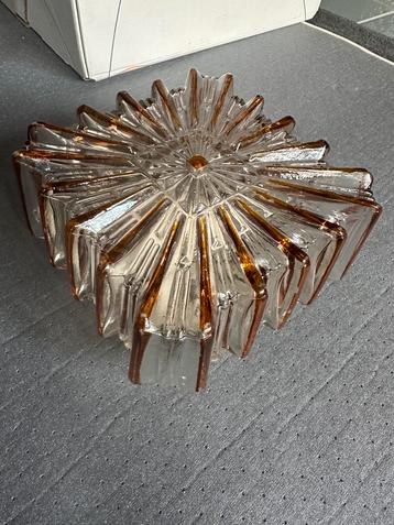 Vintage glazen plafondlamp beschikbaar voor biedingen
