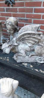 Iiggende grote griffioen, Ophalen, Nieuw, Beton, Dierenbeeld