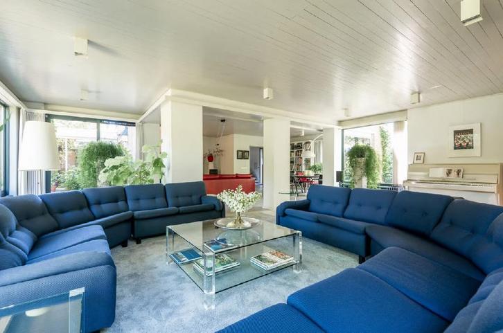 Hoekank Leolux donkerblauw jaren 70 opnieuw bekleed 2010, Huis en Inrichting, Banken | Complete zithoeken, Gebruikt, Stof, Ophalen