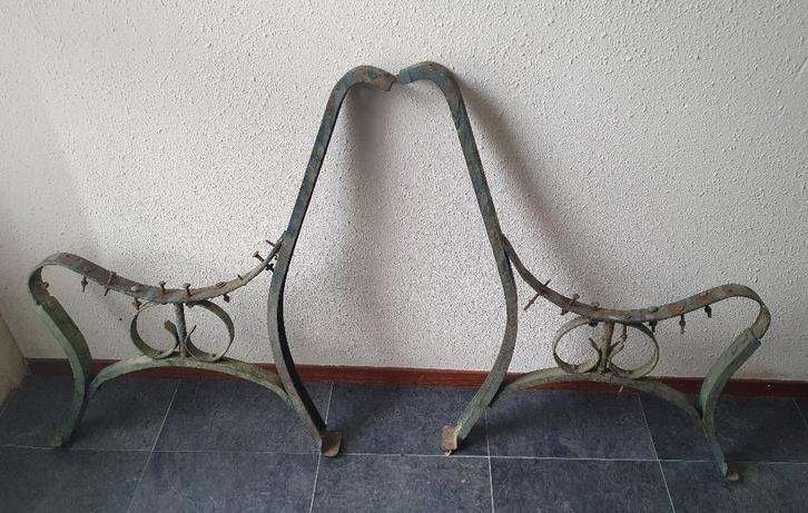 Set vintage tuinbank poten uit Frankrijk, Tuin en Terras, Tuinbanken, Gebruikt, Metaal, Ophalen