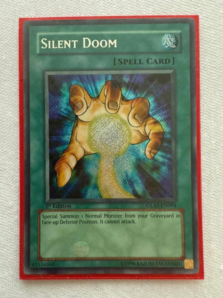 Silent Doom yugioh Secret Rare, Hobby en Vrije tijd, Verzamelkaartspellen | Yu-gi-Oh!, Zo goed als nieuw, Verzenden