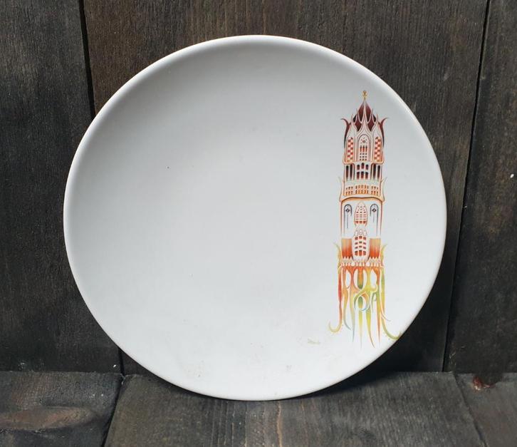 Wandbord Domtoren. Squid Tower door Yu-Chia Huang, Antiek en Kunst, Antiek | Wandborden en Tegels, Ophalen of Verzenden