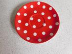 Schotel 17 cm. Polkadot Rood Oililly, Ophalen of Verzenden, Zo goed als nieuw, Overige stijlen, Kop(pen) en/of Schotel(s)