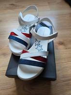 Sandalen Tommy Hilfiger, maat 36. Nooit gedragen, Schoentjes, Meisje, Nieuw, Ophalen of Verzenden