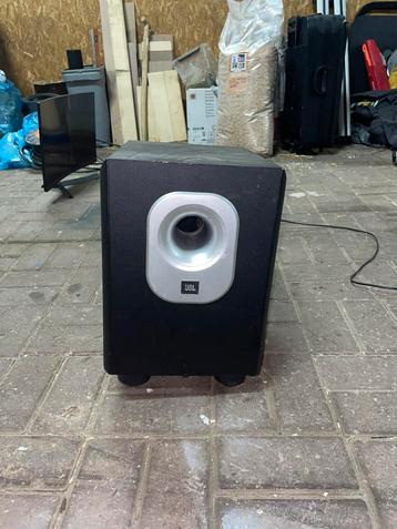 JBL subwoofer 200/230 beschikbaar voor biedingen