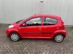 Peugeot 107 1.0-12V XS, Voorwielaandrijving, Gebruikt, 4 stoelen, Origineel Nederlands