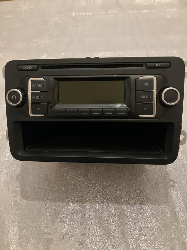 VW RCD210 originele autoradio cd/mp3 29-11-2011, Auto diversen, Autoradio's, Zo goed als nieuw, Ophalen of Verzenden