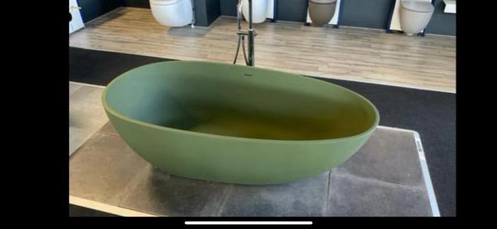 Prachtige badkuip Lima van Arcqua cast marble matgroen, Huis en Inrichting, Badkamer | Complete badkamers, Nieuw, Ophalen