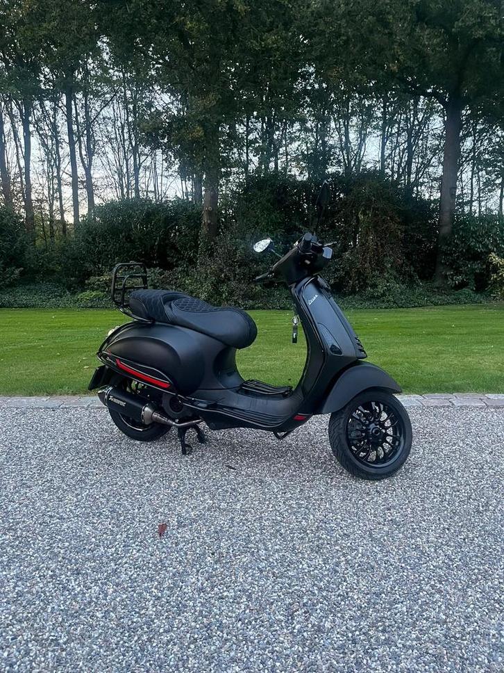 Vespa sprint 125 A1, Fietsen en Brommers, Scooters | Vespa, Zo goed als nieuw, Vespa S, Benzine, Ophalen
