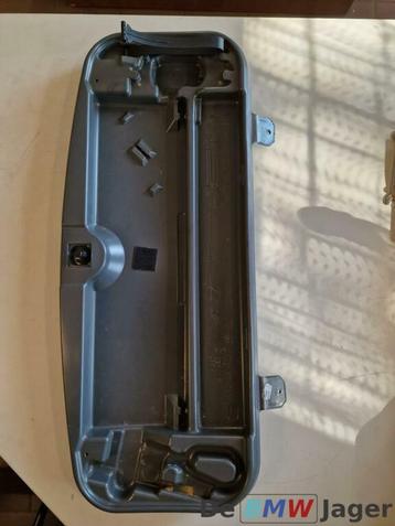 Gereedschap houder BMW 7-serie E65 E66 71116752543 beschikbaar voor biedingen