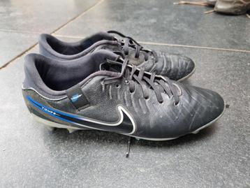 Nike Tiempo voetbalschoenen maat 40 valt als 39 beschikbaar voor biedingen