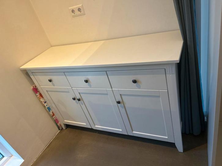 Dressoir / Commodekast - 136x45 cm GRATIS!, Huis en Inrichting, Kasten | Dressoirs, Gebruikt, 100 tot 150 cm, 25 tot 50 cm, Met lade(s)