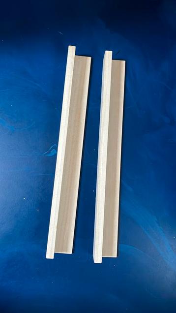 Twee white wash boekenplankjes 60cm nieuw beschikbaar voor biedingen