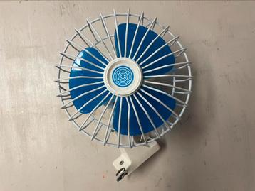Ventilator 12V oscillerend beschikbaar voor biedingen