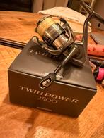 Shimano 24 twinpower 2500FE, Ophalen of Verzenden, Zo goed als nieuw, Molen