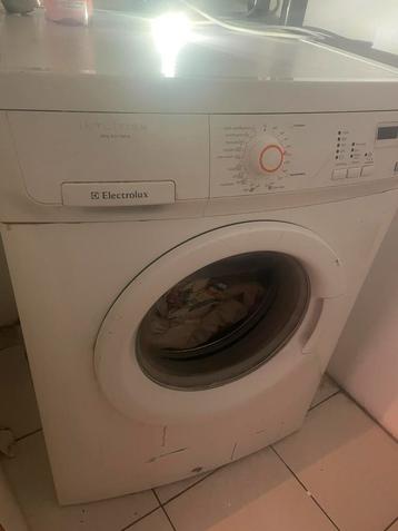 Gratis Ophalen Wasmachine beschikbaar voor biedingen