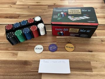 Pokerset (3) Texas Hold em (Fiches + bewaarblik) beschikbaar voor biedingen