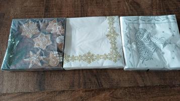 Kerst: Nieuw 3 pakjes servetten 33x33 cm beschikbaar voor biedingen