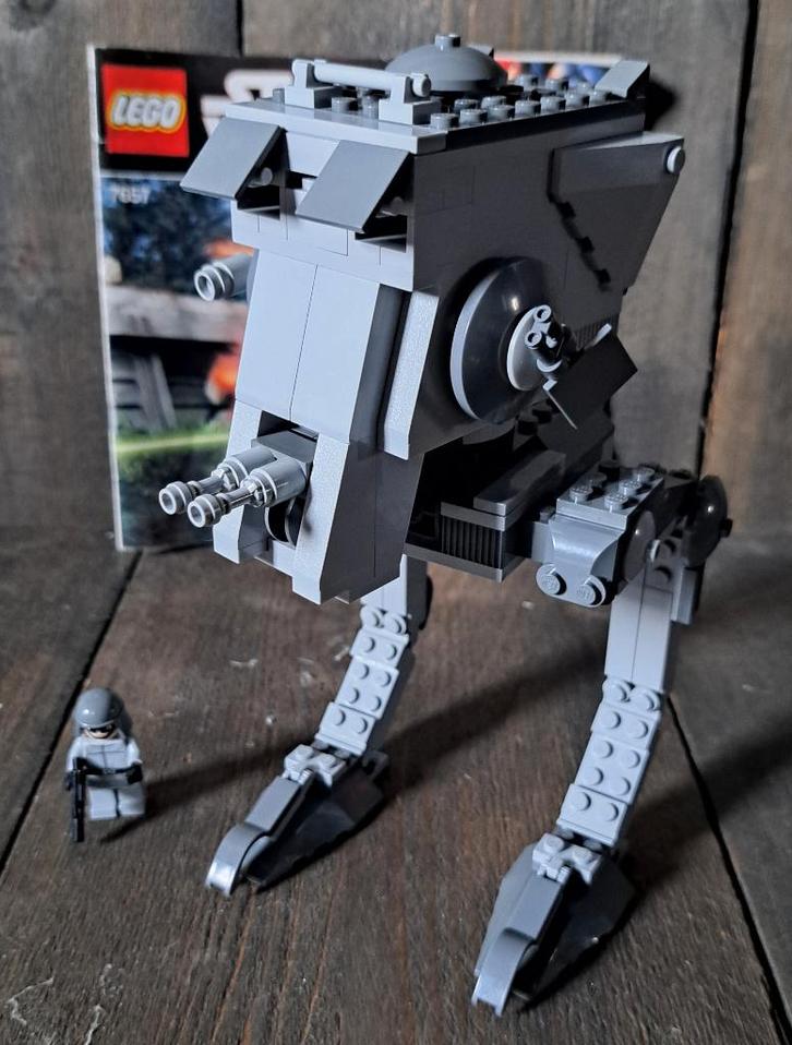 Lego Star Wars set 7657. AT-ST, Kinderen en Baby's, Speelgoed | Duplo en Lego, Zo goed als nieuw, Lego, Complete set, Ophalen of Verzenden