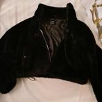 Leuke zwarte jas van Pull&Bear in mt XS, Kinderen en Baby's, Kinderkleding | Maat 176, Meisje, Ophalen of Verzenden, Zo goed als nieuw