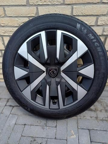 Peugeot 208 II stalen velg + zomerband (+optioneel wiel dop) beschikbaar voor biedingen