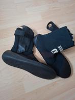 Surfschoenen merk Mistral Maat 39/40, Watersport en Boten, Ophalen of Verzenden, Gebruikt, Dame of Heer, Zeil- of Surfschoenen