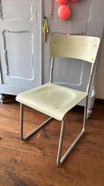 Vintage stoel hout metaal mint groen industrieel look, Huis en Inrichting, Stoelen, Ophalen, Gebruikt, Eén, Industrieel