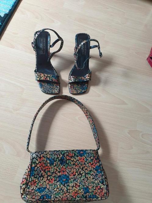 Schoenen hakken maat 38,tas leer. Pollini unique, Kleding | Dames, Schoenen, Ophalen of Verzenden