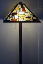 Tiffany Lamp, Huis en Inrichting, Lampen | Tafellampen, Ophalen, Zo goed als nieuw, 75 cm of meer
