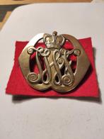 Oud koperen Johan Willem Friso baretembleem. Dunne voetjes., Ophalen of Verzenden, Landmacht, Nederland, Embleem of Badge