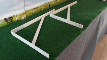 2 zeer sterke plankdragers , nog als nieuw.  beschikbaar voor biedingen