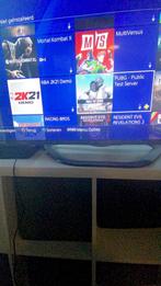 PlayStation met controller  4 veelSpellen nog erop en Fo, Spelcomputers en Games, Spelcomputers | Sony PlayStation 4, Ophalen