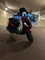 Piaggo zip 2018 model, Fietsen en Brommers, Scooters | Piaggio, Ophalen, Zip, Zo goed als nieuw, Benzine