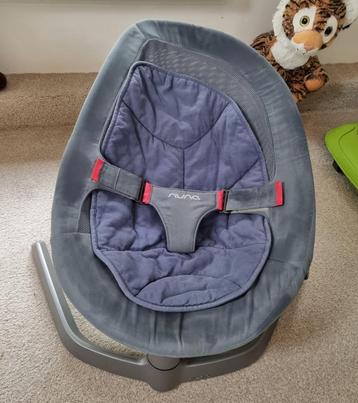 Nuna leaf baby stoel / wieger beschikbaar voor biedingen