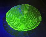 Uranium Glas Schaal & Glas - Purmerend, Antiek en Kunst, Antiek | Glas en Kristal, Ophalen