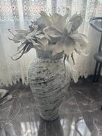 Vaas met mozaïeklook + kunstbloemen, Tuin en Terras, Bloempotten, Ophalen, Zo goed als nieuw, Rond, 40 cm of meer
