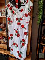 Vintage diva pencildress wit gebloemd, Kleding | Dames, Jurken, Ophalen of Verzenden, Zo goed als nieuw, Wit, Onder de knie
