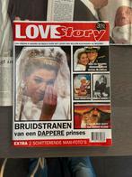Alexander & Maxima: Kranten + Story, Boeken, Ophalen of Verzenden, Gelezen, Krant