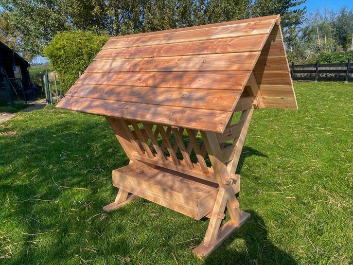 Hooiruif met dak, Dieren en Toebehoren, Schapen, Geiten en Varkens, Schaap, Meerdere dieren