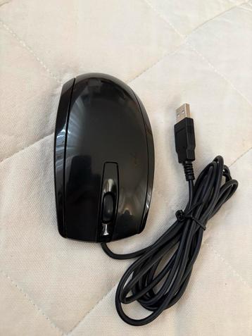 Zwarte Bedrade Muis beschikbaar voor biedingen